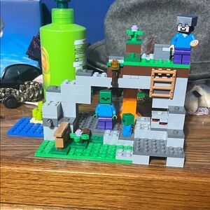 LEGO Minecraft Adventure Set